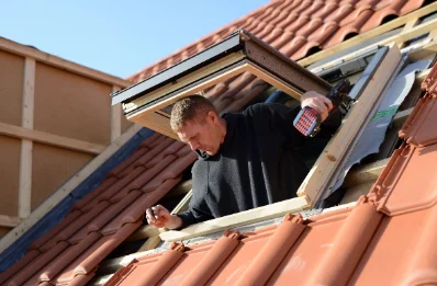 Pose de fenêtres de toit Velux à Pollionnay